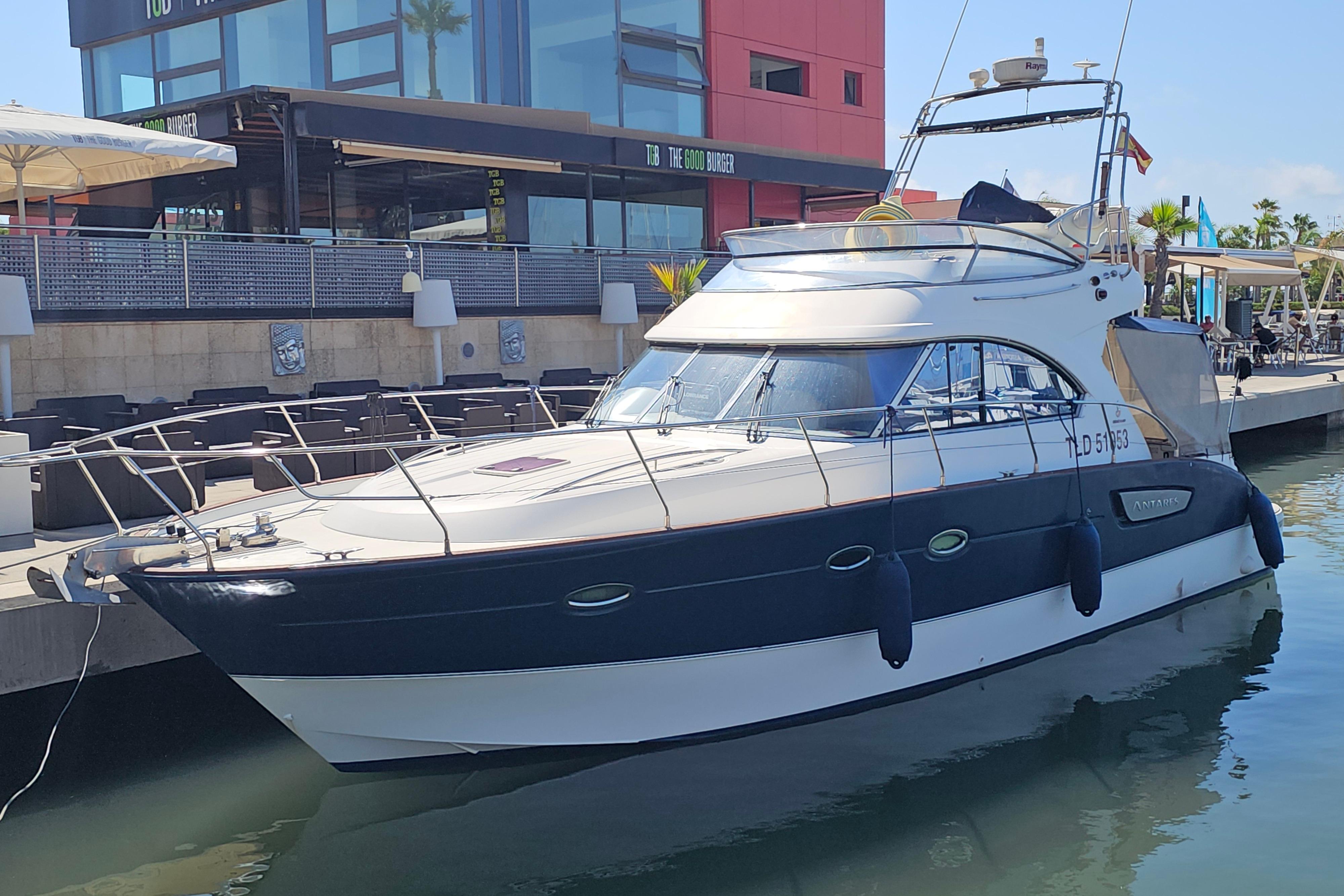 2004 Beneteau Antares 12