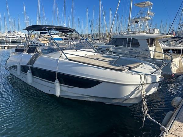 2017 Beneteau Flyer 8.8 Sundeck