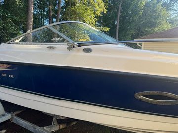 2007 Bayliner Discovery 210