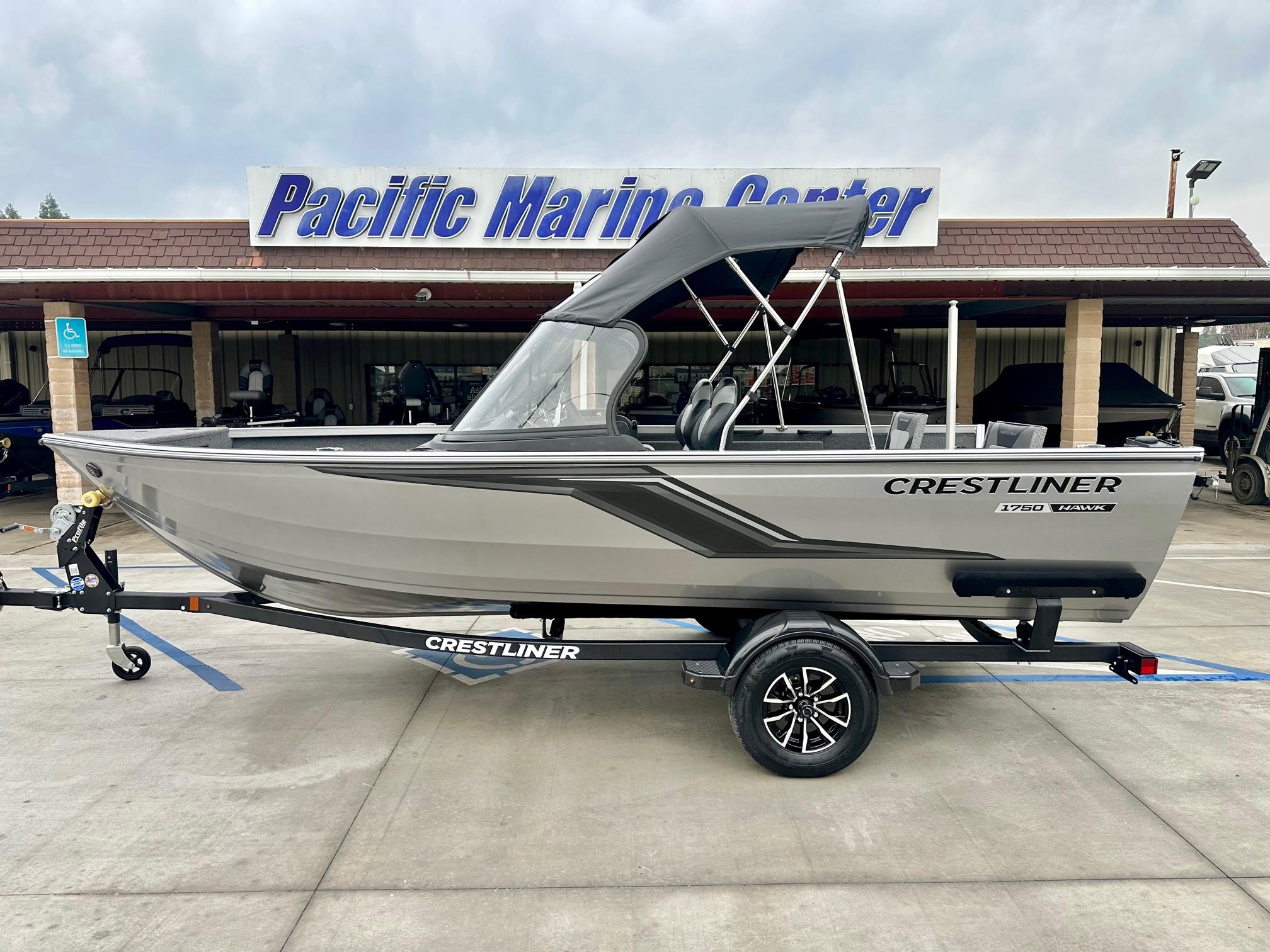 2025 Crestliner Hawk 1750 WT JS w/ 90HP Mercury!