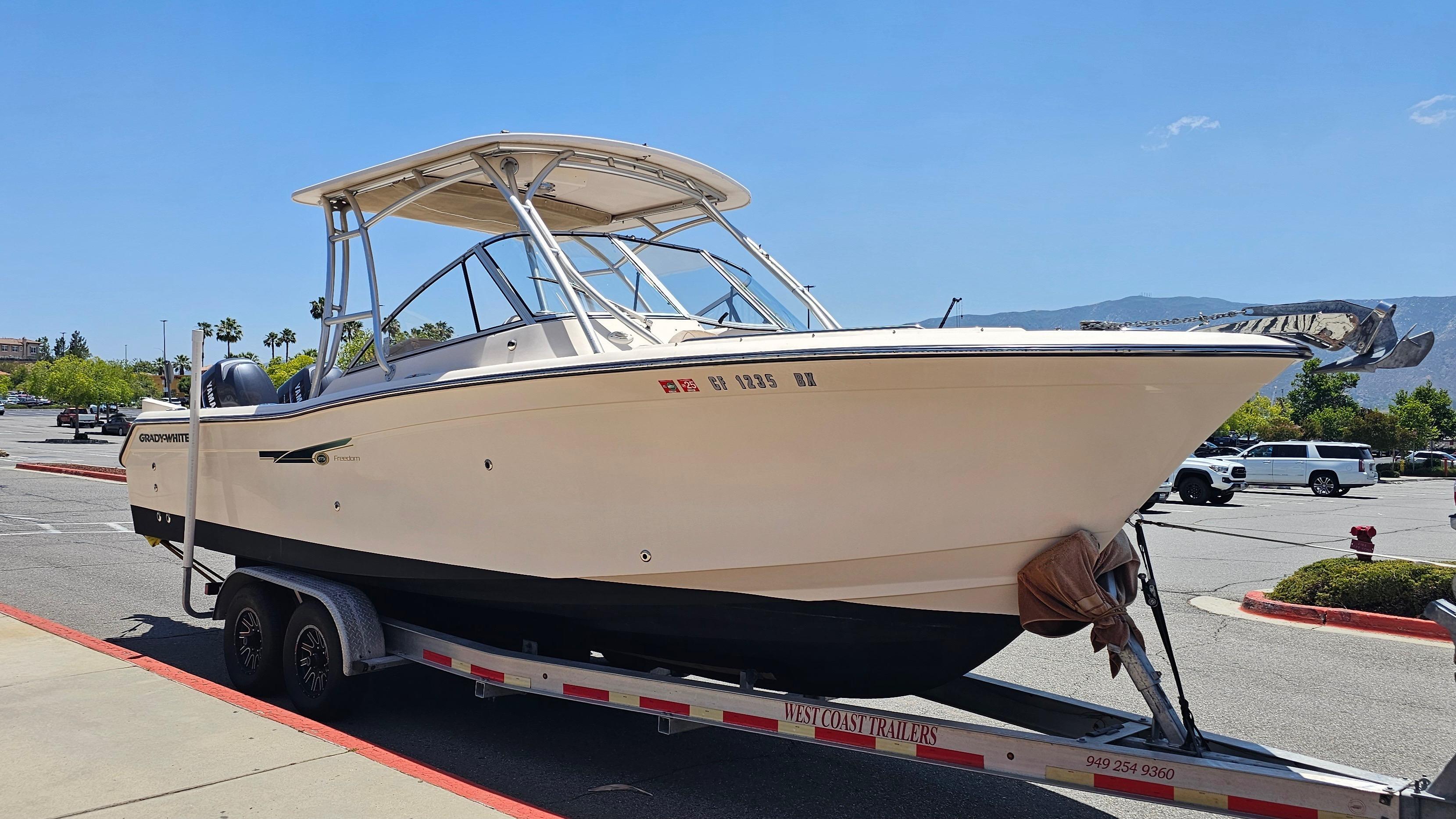 2011 Grady-White Freedom 275