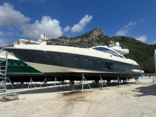 Azimut 86S