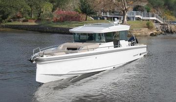 2024 Axopar 37XC CROSS CABIN