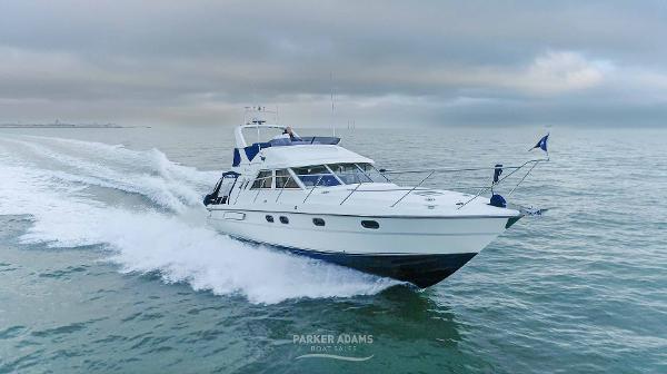 1990 Fairline Phantom 41 / 43