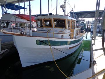 1984 Sundowner Tug Pilothouse