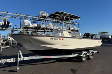 2017 Boston Whaler 210 Montauk