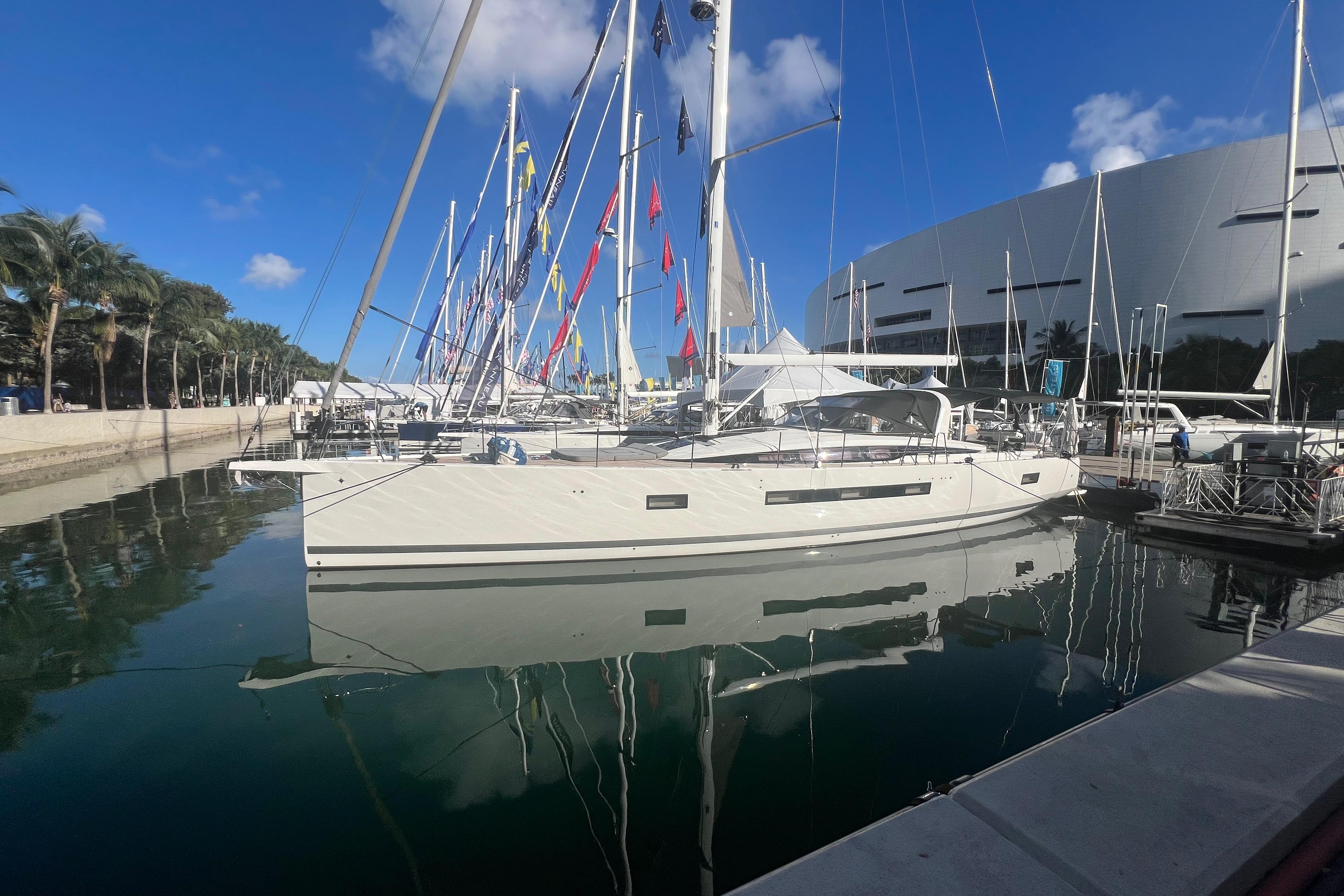2023 Jeanneau 65