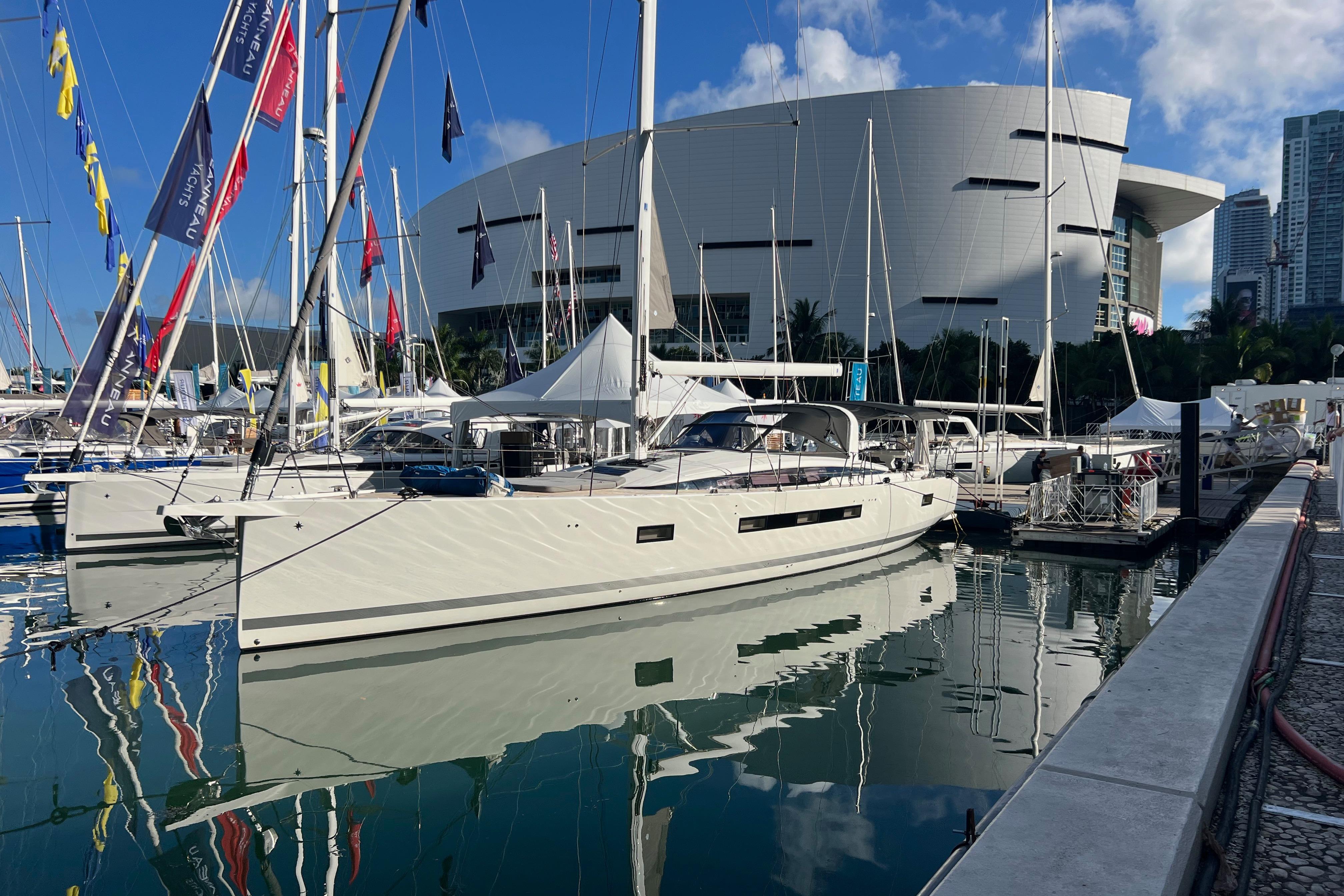 2023 Jeanneau 65