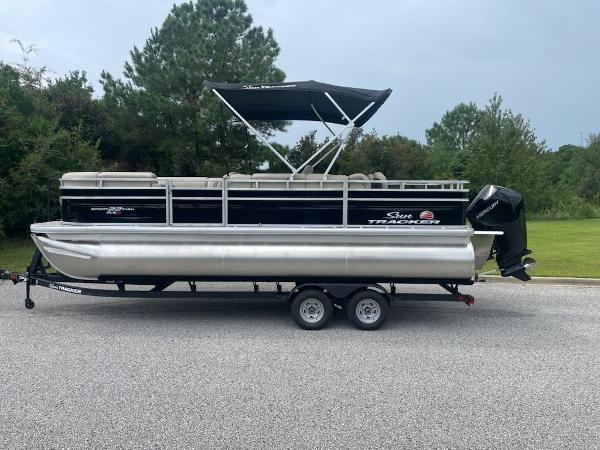 2025 Sun Tracker SportFish 22 XP3