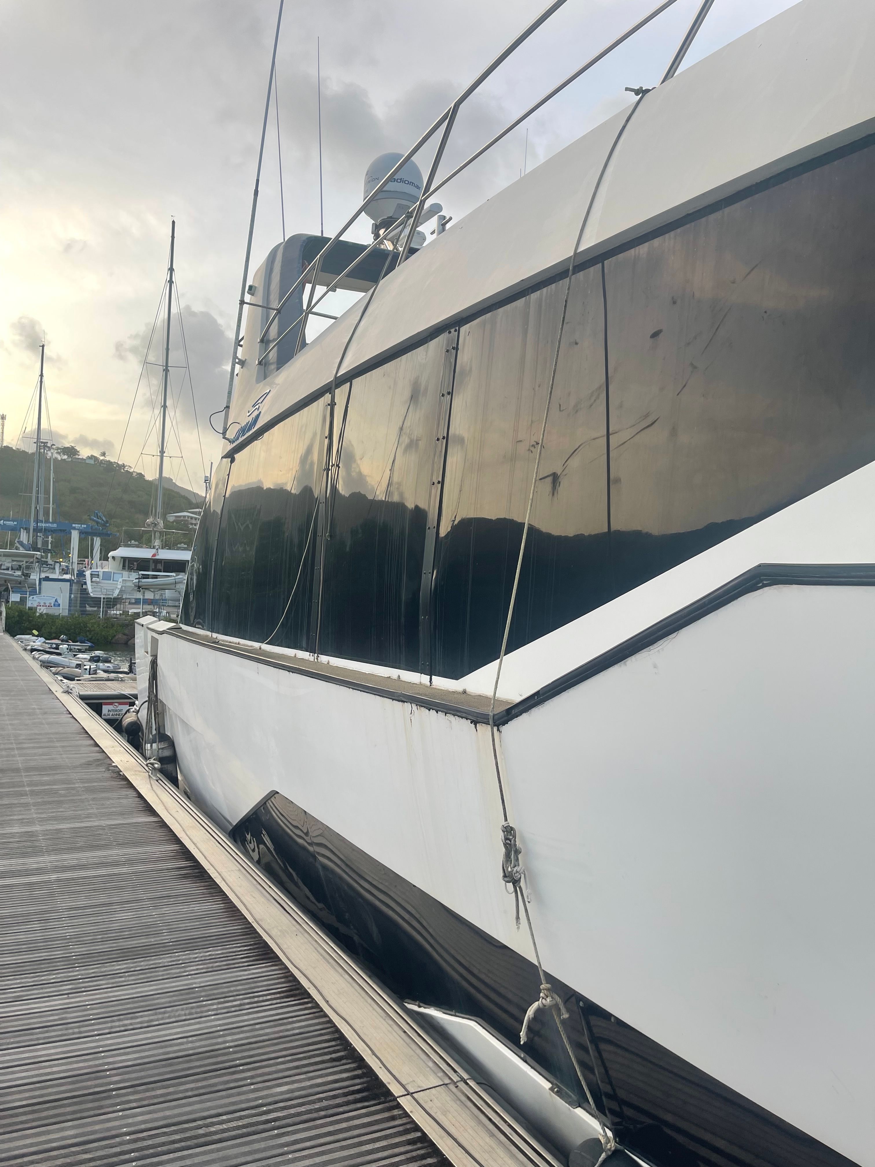 2017 Custom UNIQUE TRAWLER TYPE COLOMBAGE