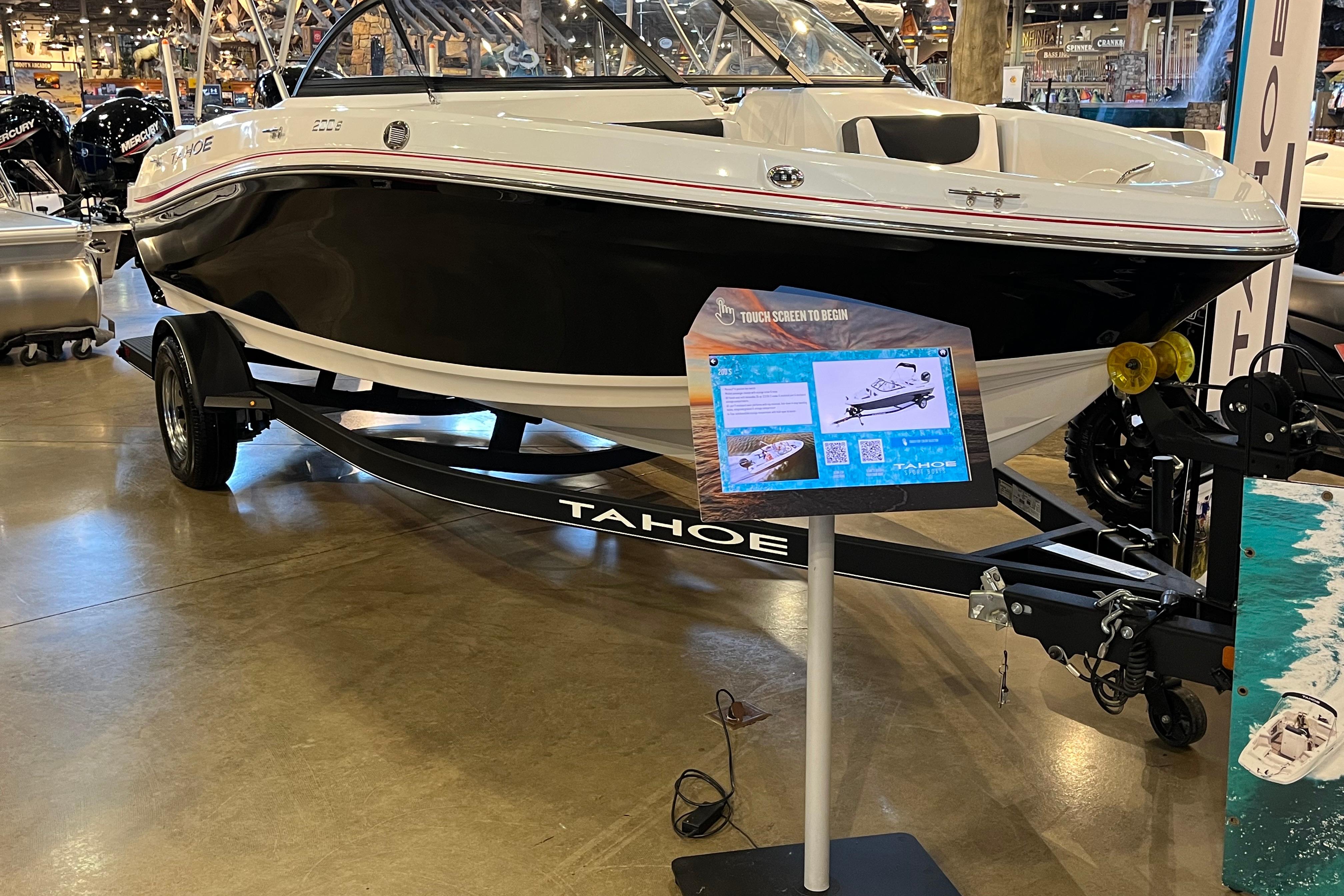 2024 Tahoe 200 S