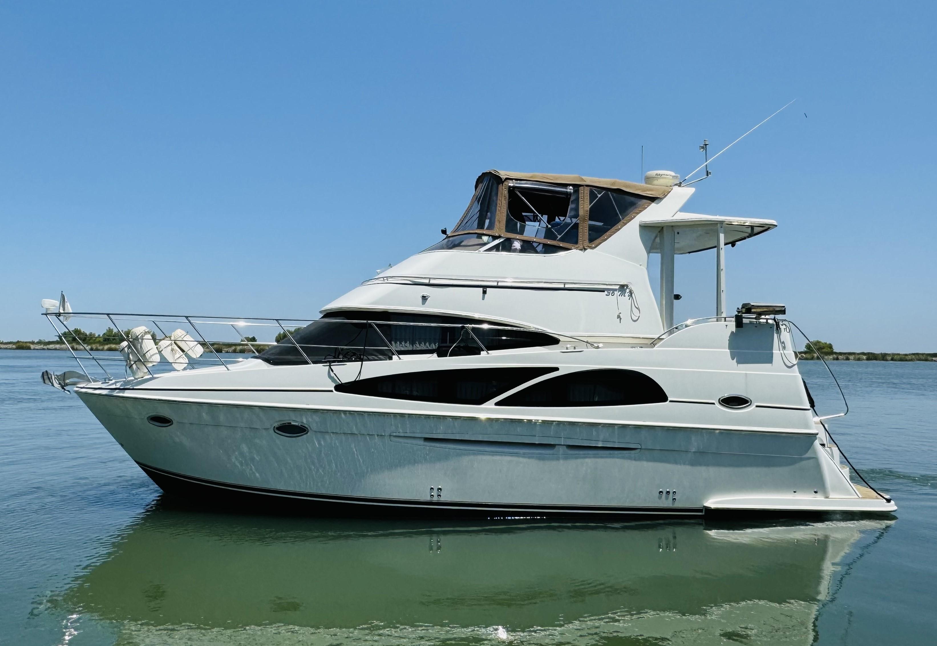 2005 Carver 36 Motor Yacht