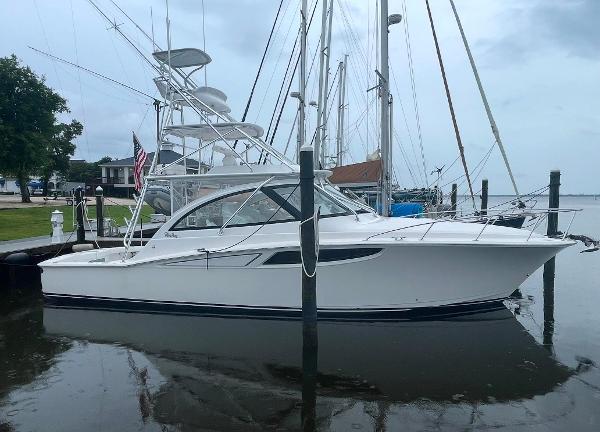 2020 Mag Bay 42 Express