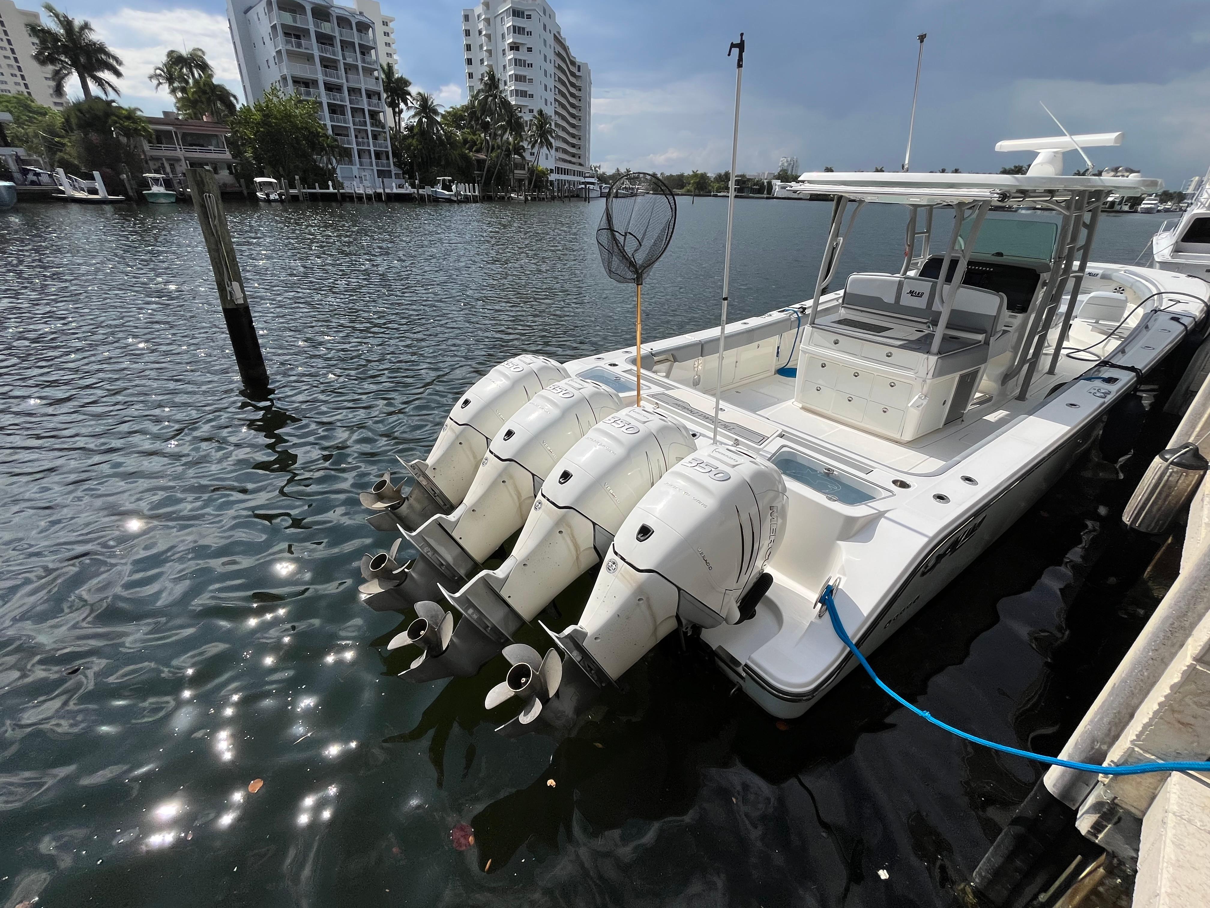 2017 Mako 414 CC Bluewater Family Edition