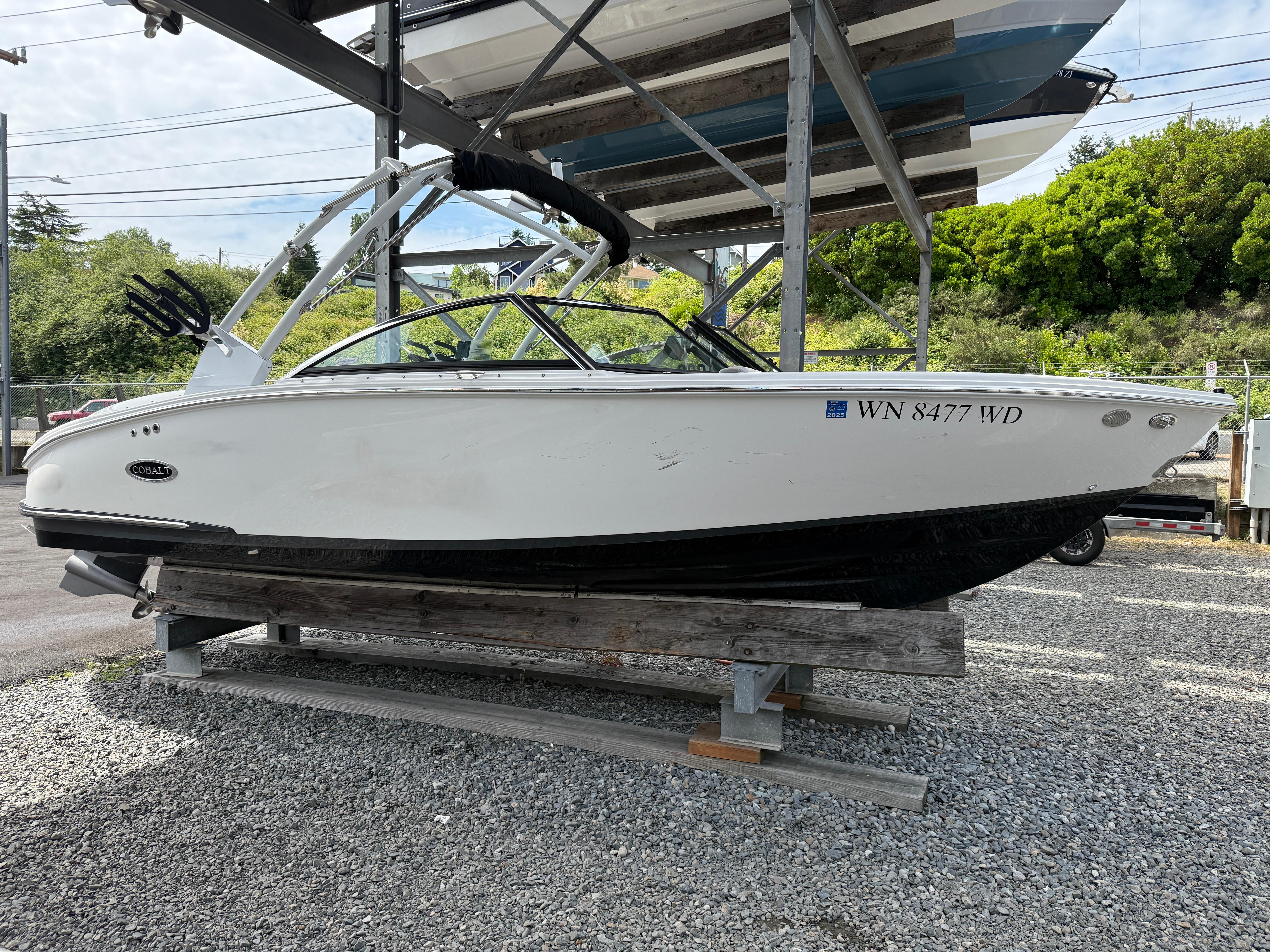 Cobalt CS23 Surf