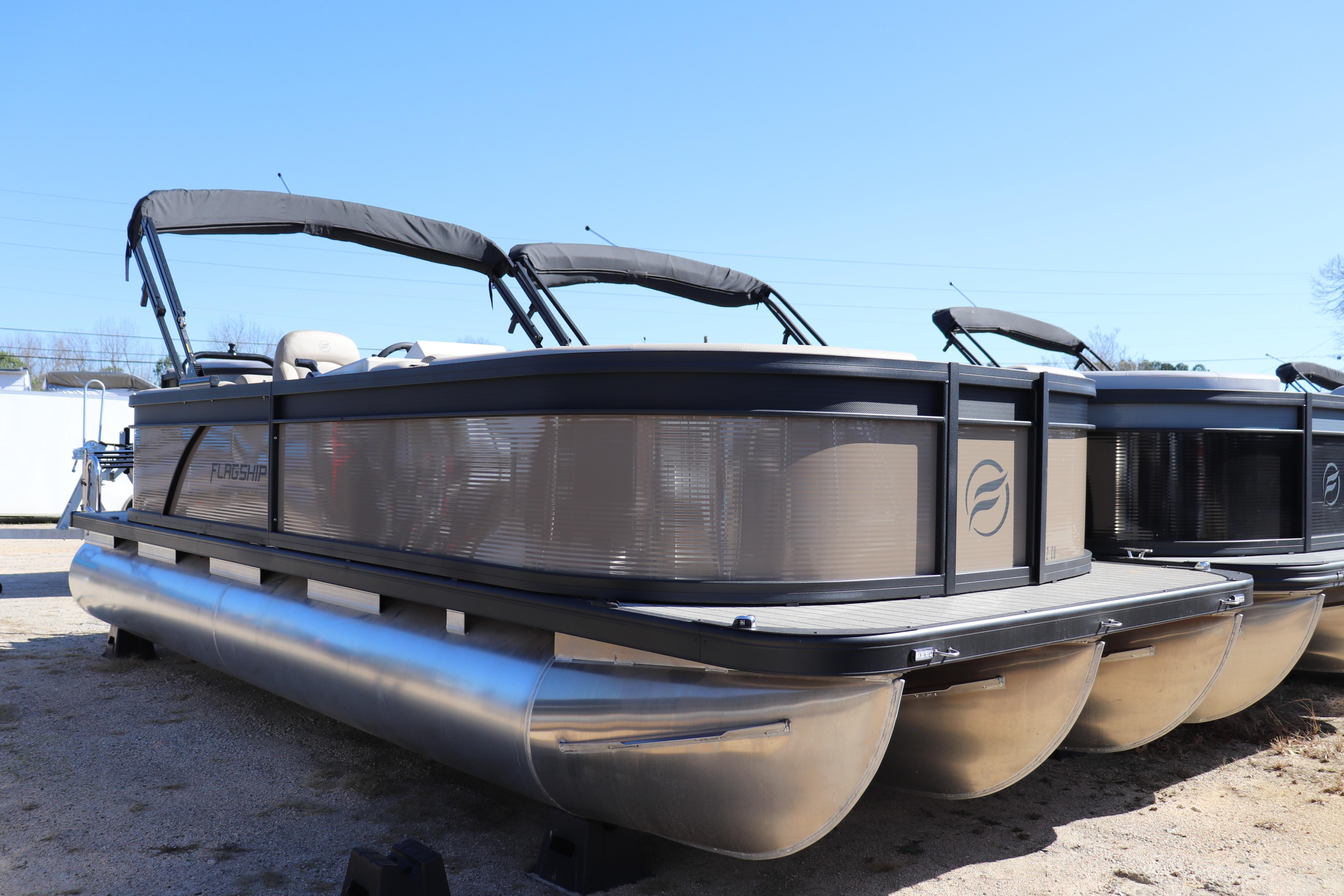 2025 Flagship Endurance 22 CU Tritoon