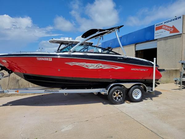 2015 Monterey 224FSX