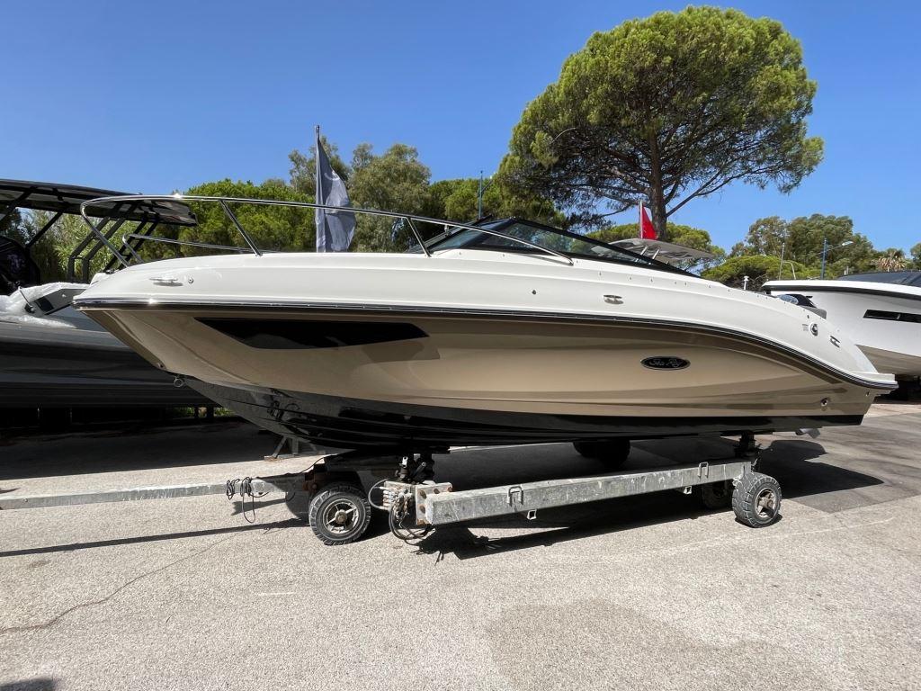 2023 Sea Ray SUNSPORT O 230