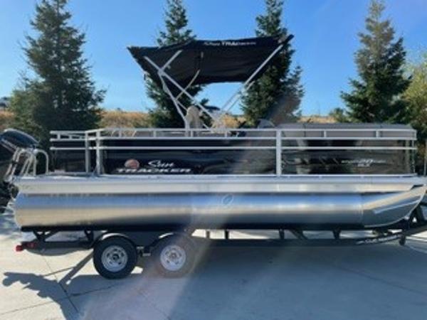 2025 Sun Tracker SportFish 20 DLX
