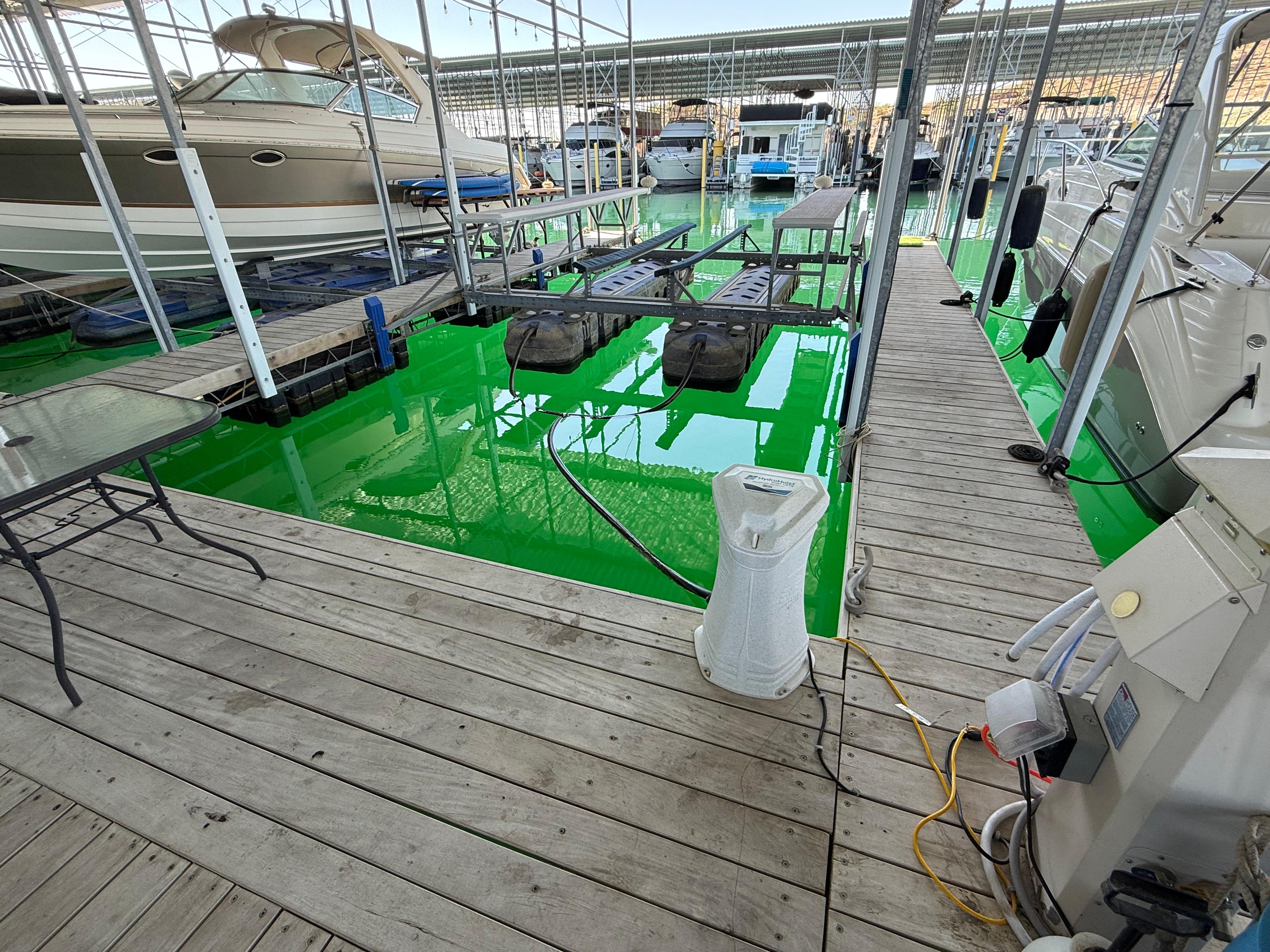 2021 Hydrolift 8800lb boatlift