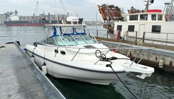 2001 Boston Whaler 285 Conquest