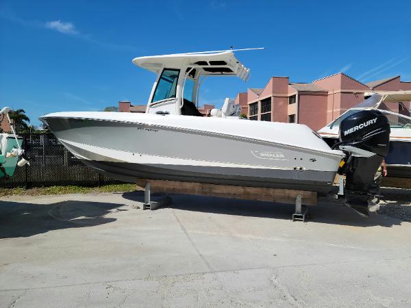Boston Whaler 280 Outrage Very Nice Fishing Machine