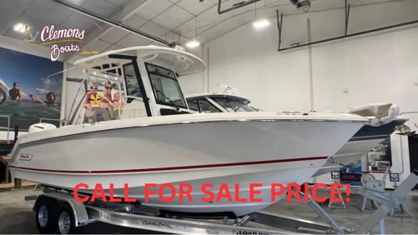 2025 Boston Whaler 250 Outrage