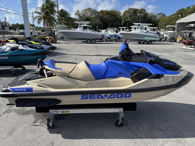 2025 Sea-Doo Wake
