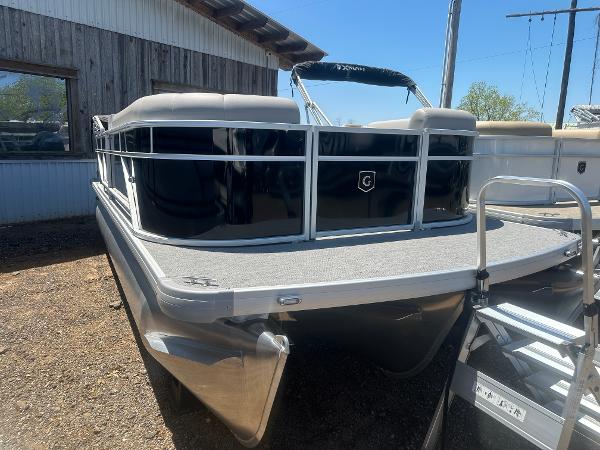 2025 Godfrey 2086 Xperience Sport Tube Tritoon