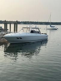 2010 Intrepid 400 Cuddy