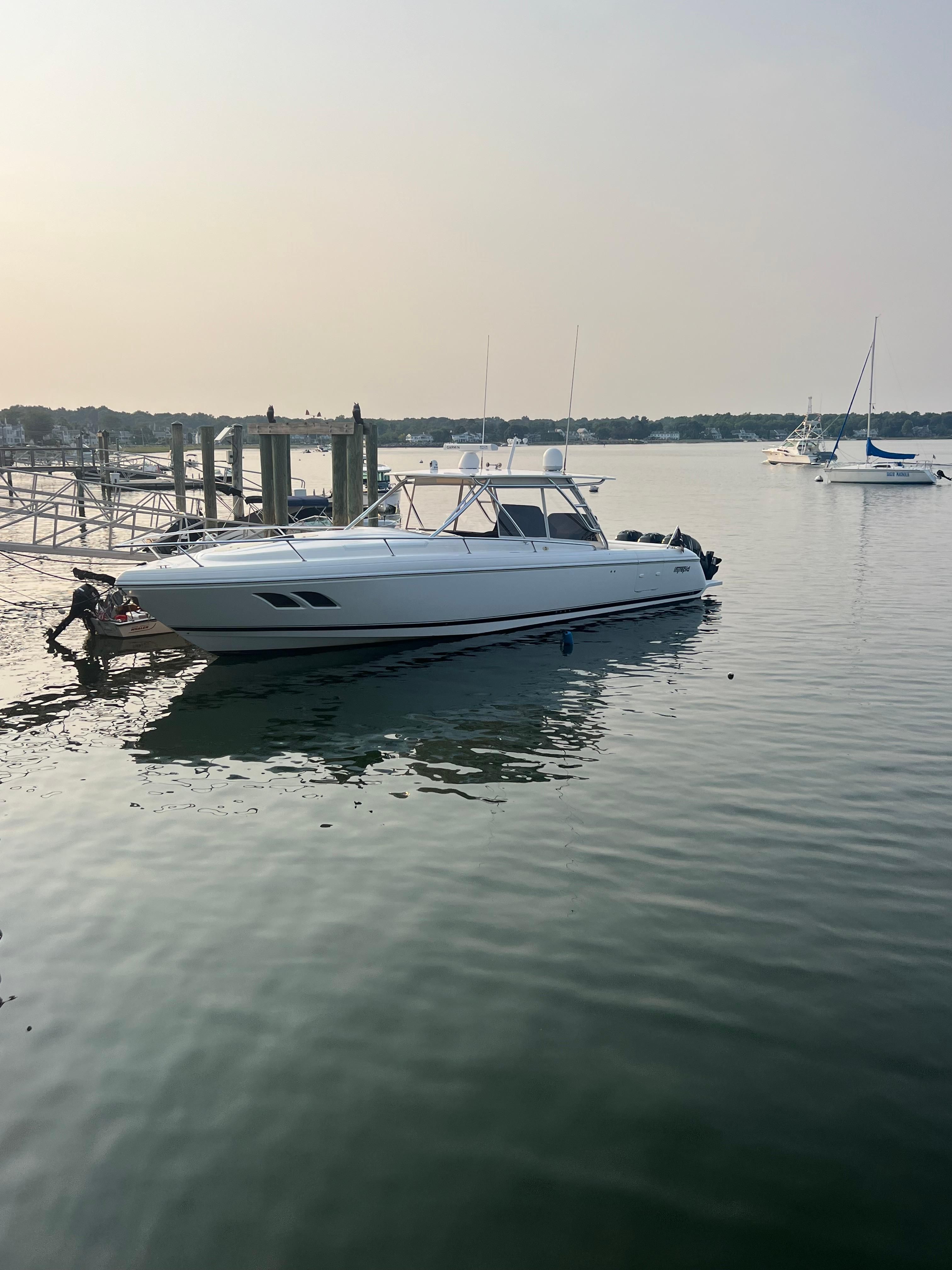 2010 Intrepid 400 Cuddy