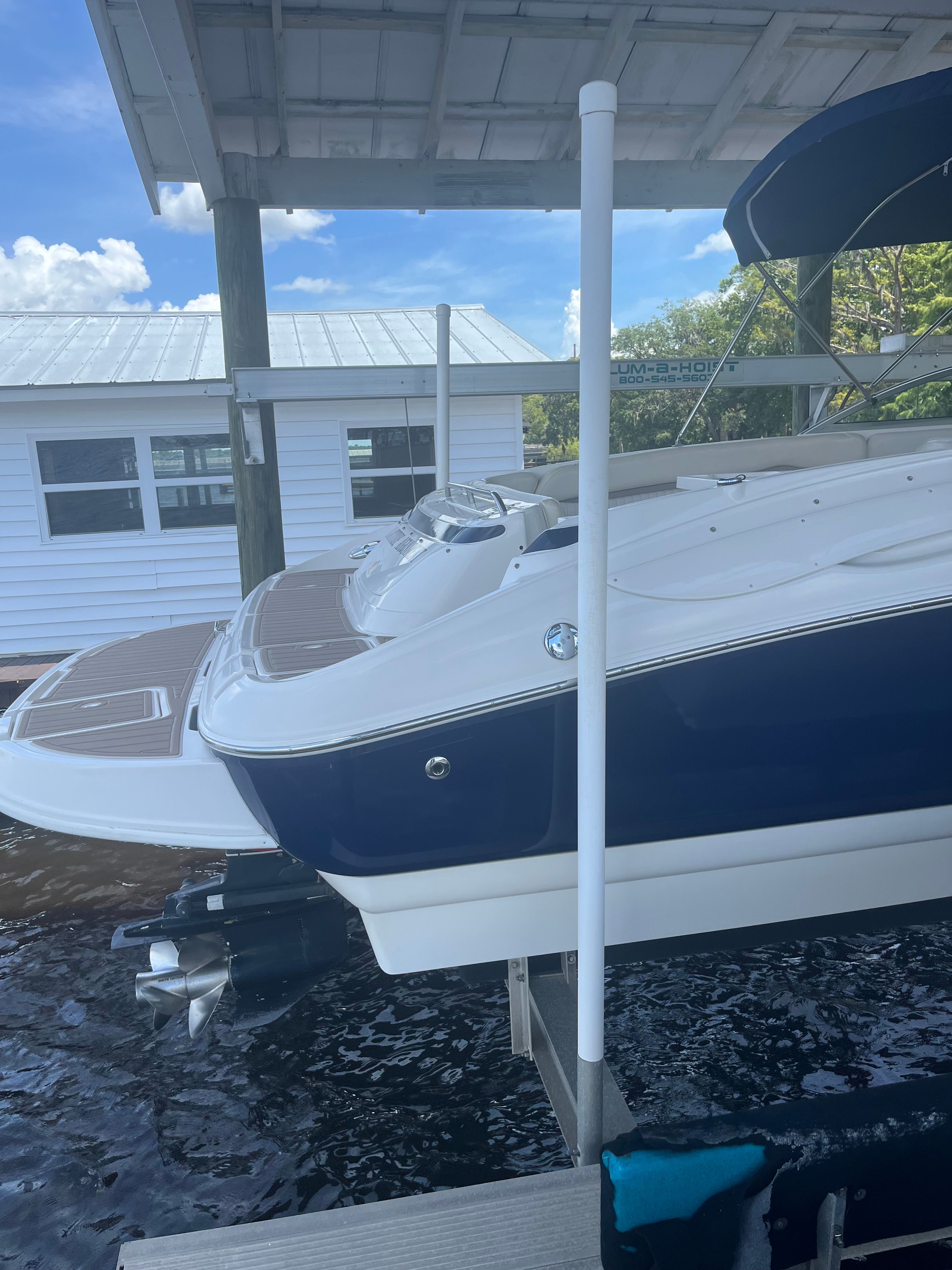 2002 Monterey 248LS Montura Bowrider