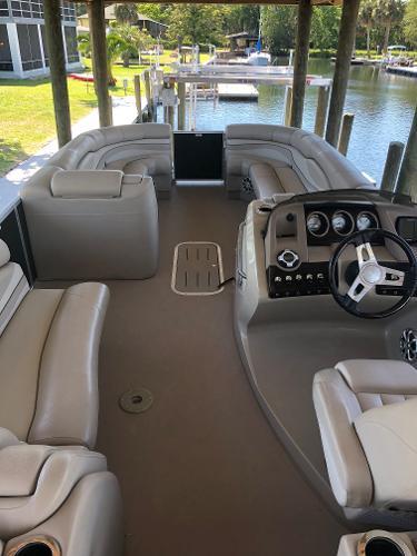 Bennington Pontoon Boat Seat Covers – Velcromag