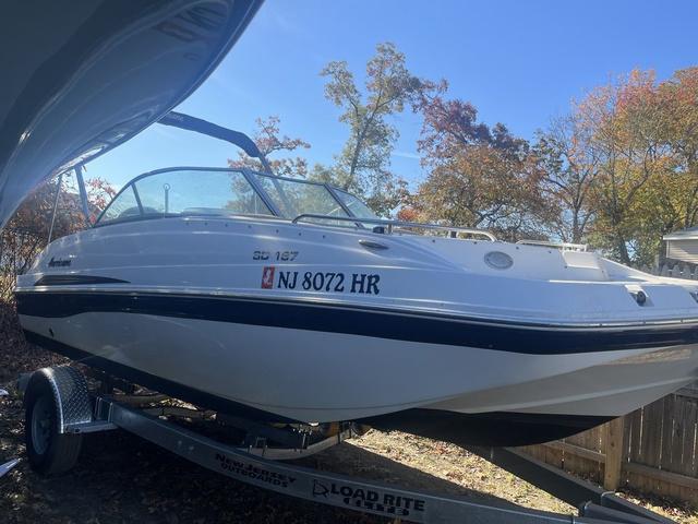 2022 Hurricane SunDeck 187 OB