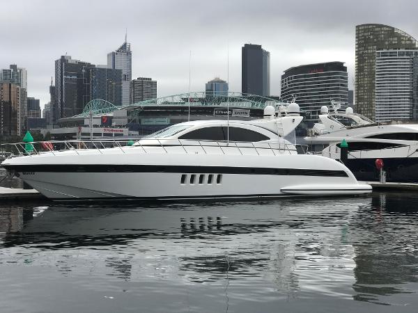 2002 Mangusta 72