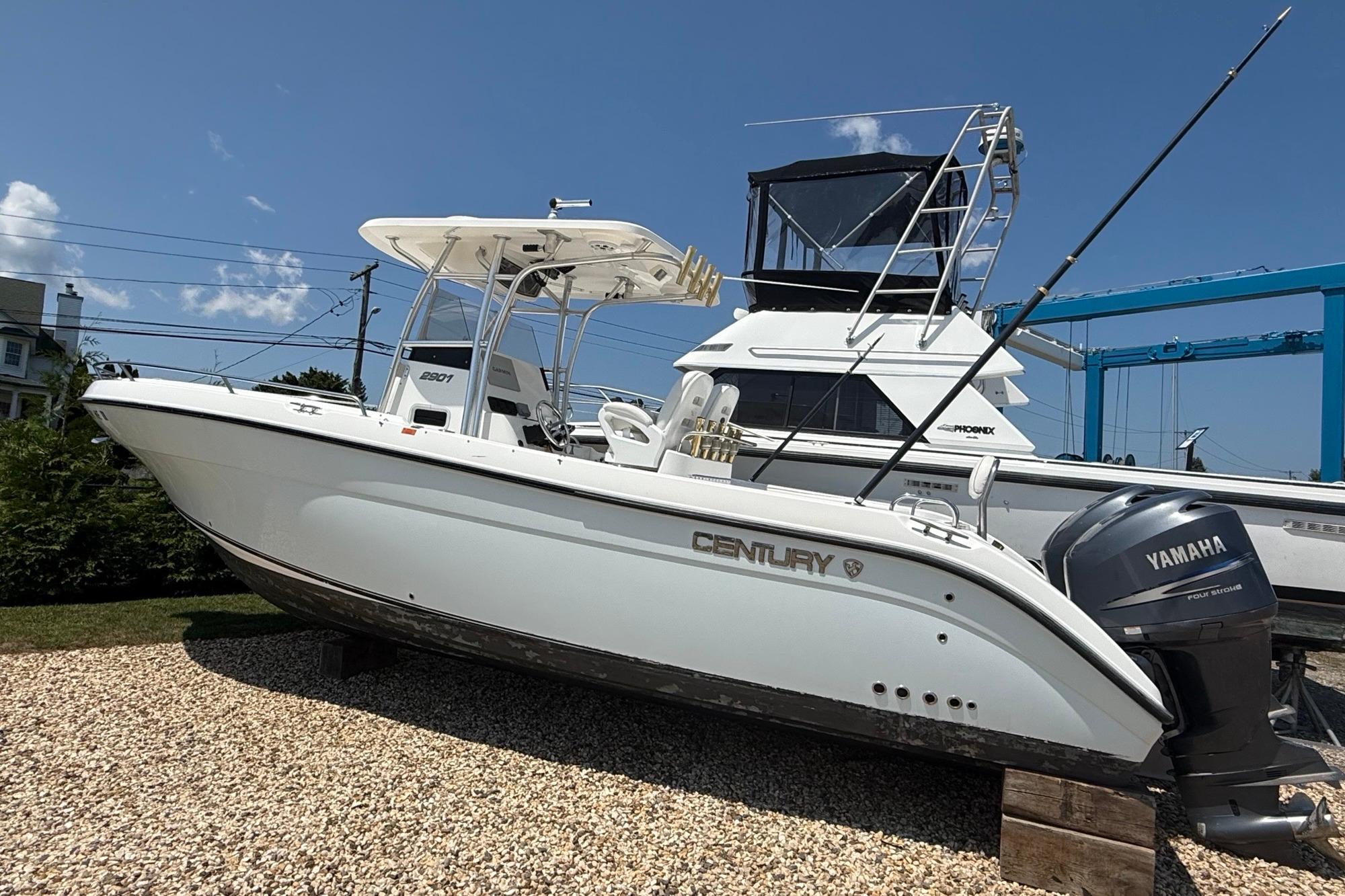 2009 Century 2901 Center Console