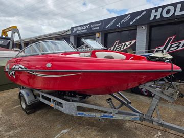 2007 Crownline 180 BR