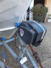 Custom Seahawk Trailer hitch with winch on a 2009 Custom Seahawk boat trailer.