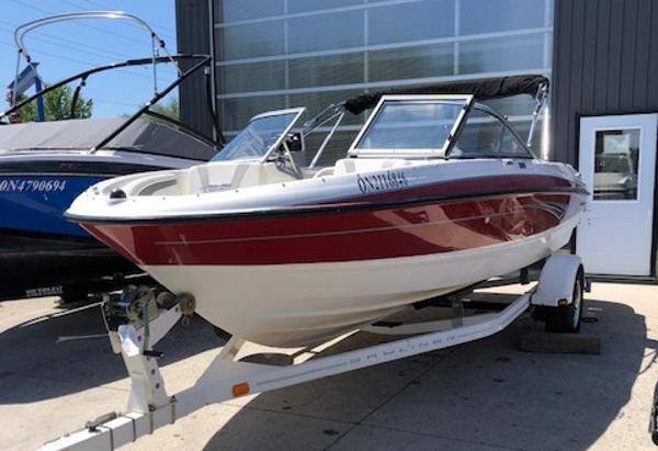 2009 Bayliner 195