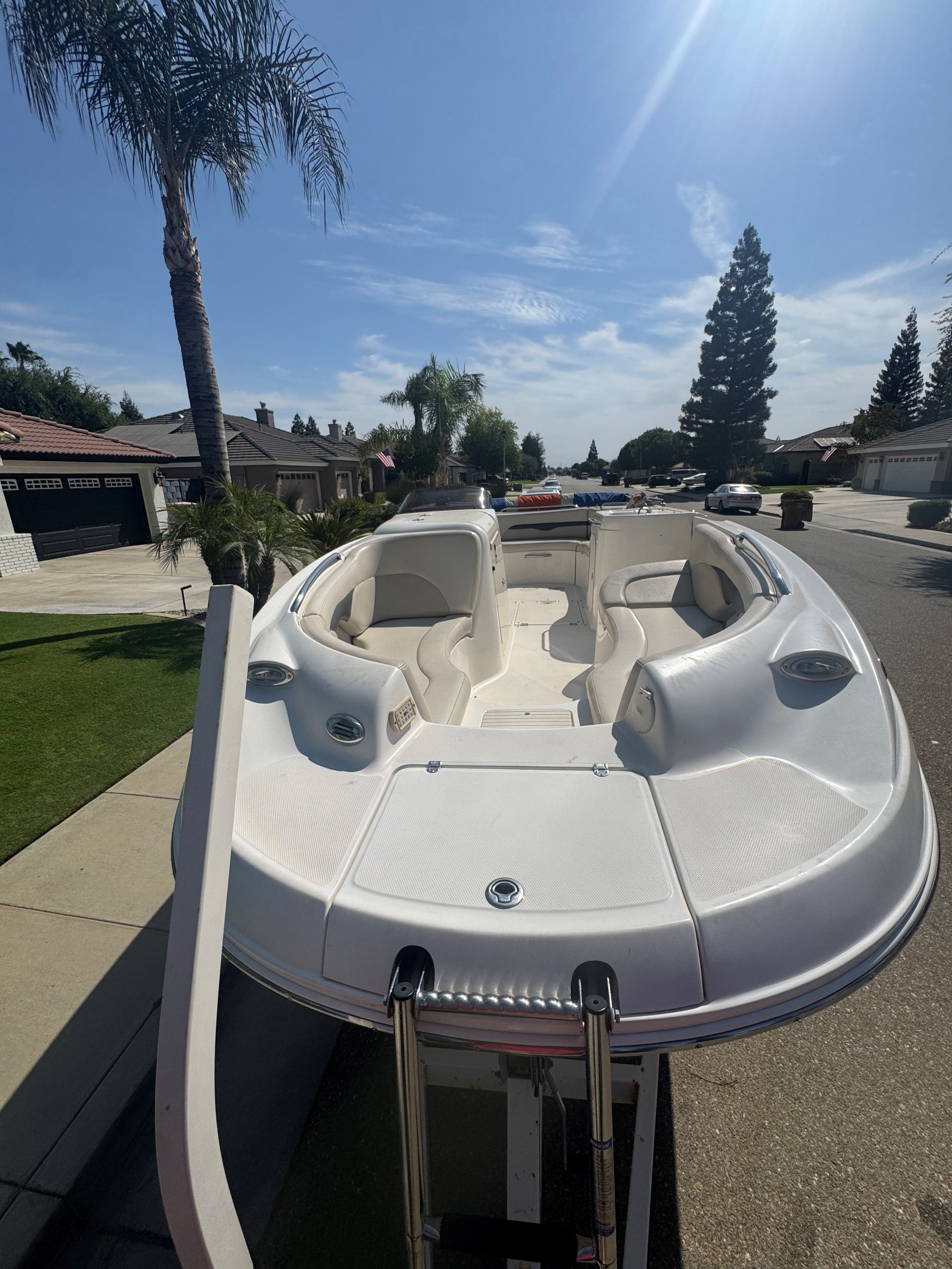 2004 Chaparral Sunesta 232