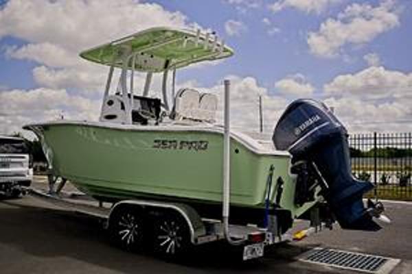 2023 Sea Pro 239 DLX