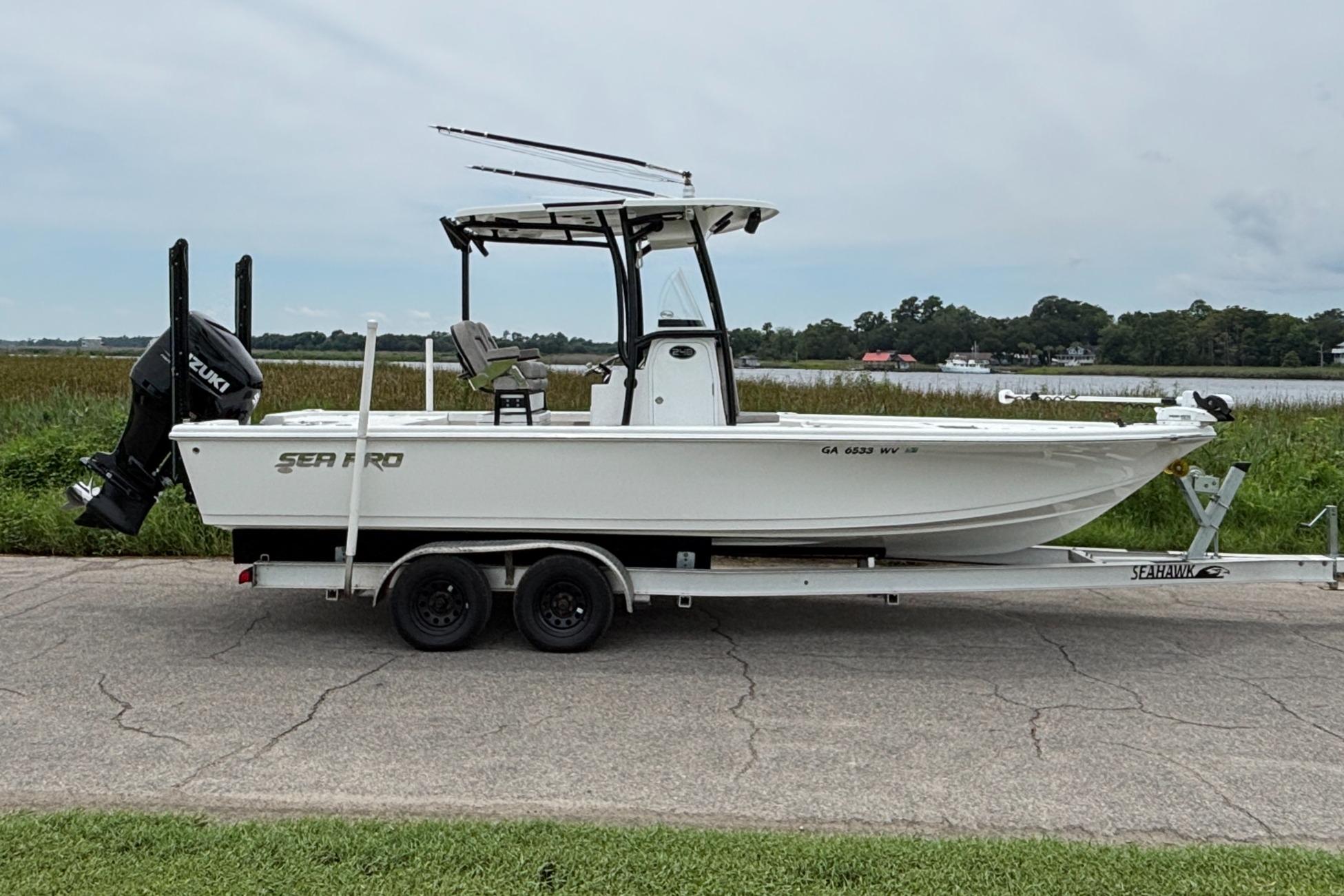 2023 Sea Pro 248 Bay