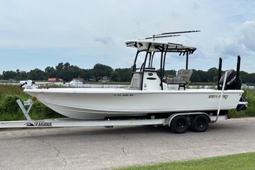 2023 Sea Pro 248 Bay