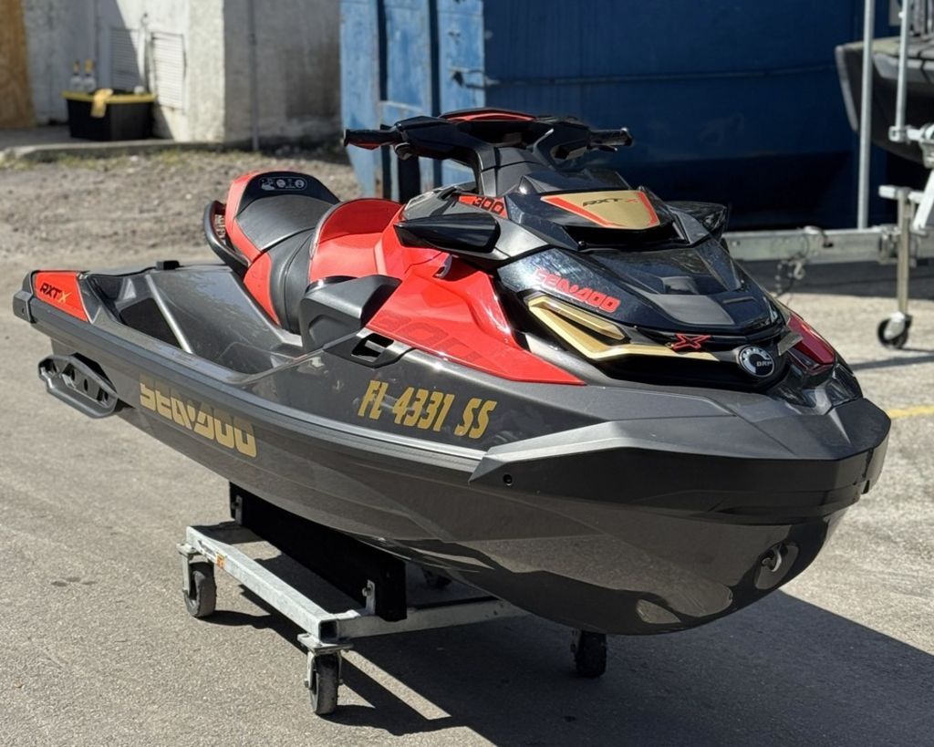 2020 Sea-Doo RXT®-X® 300 IBR Eclipse Black and Lava R