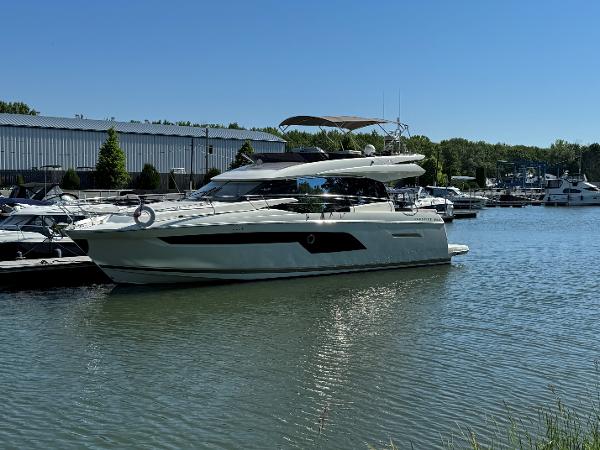 2018 Prestige 520 Fly