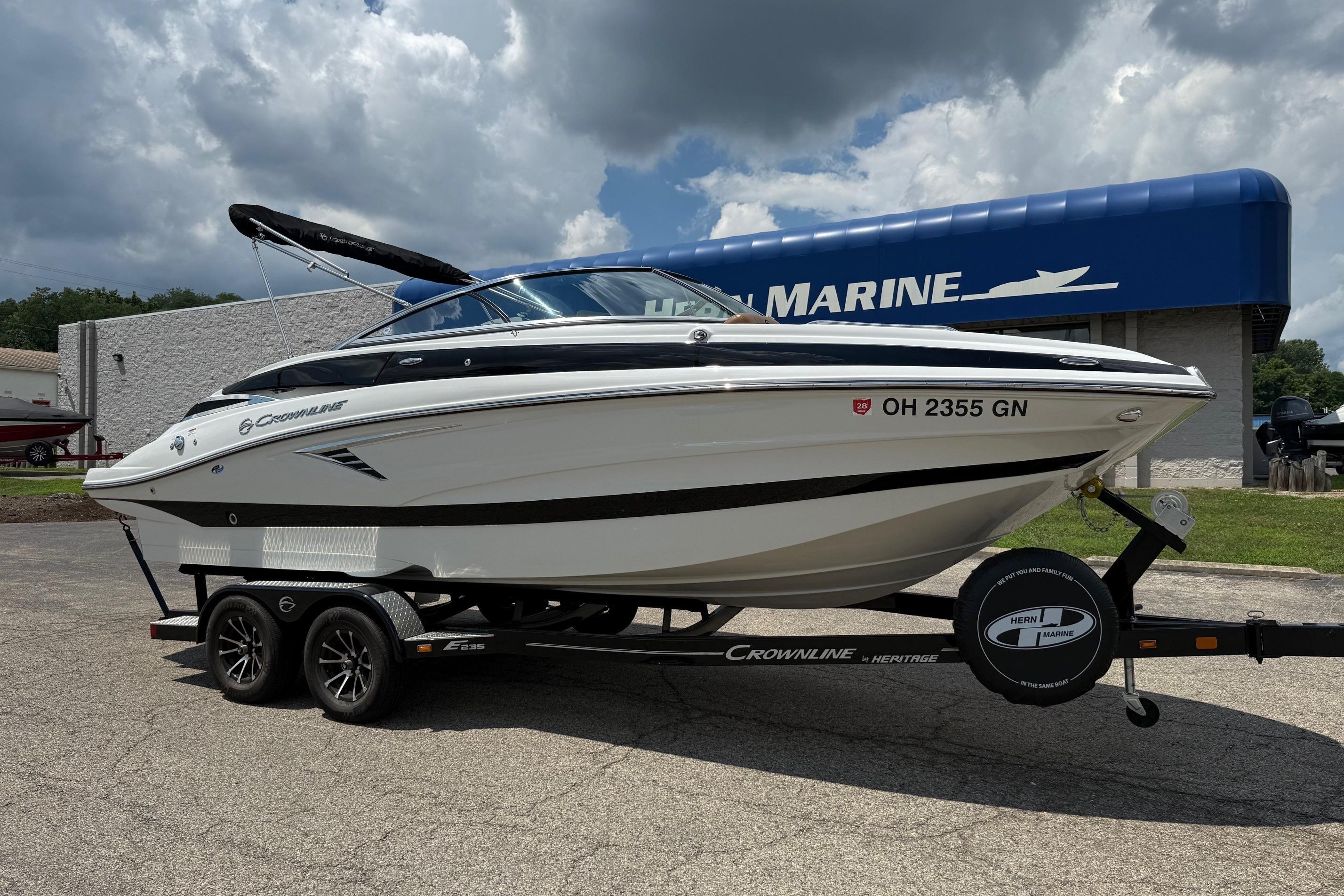 2024 Crownline Eclipse E235