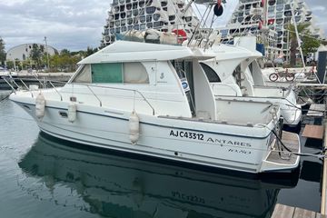 2005 Beneteau Antares 10.80
