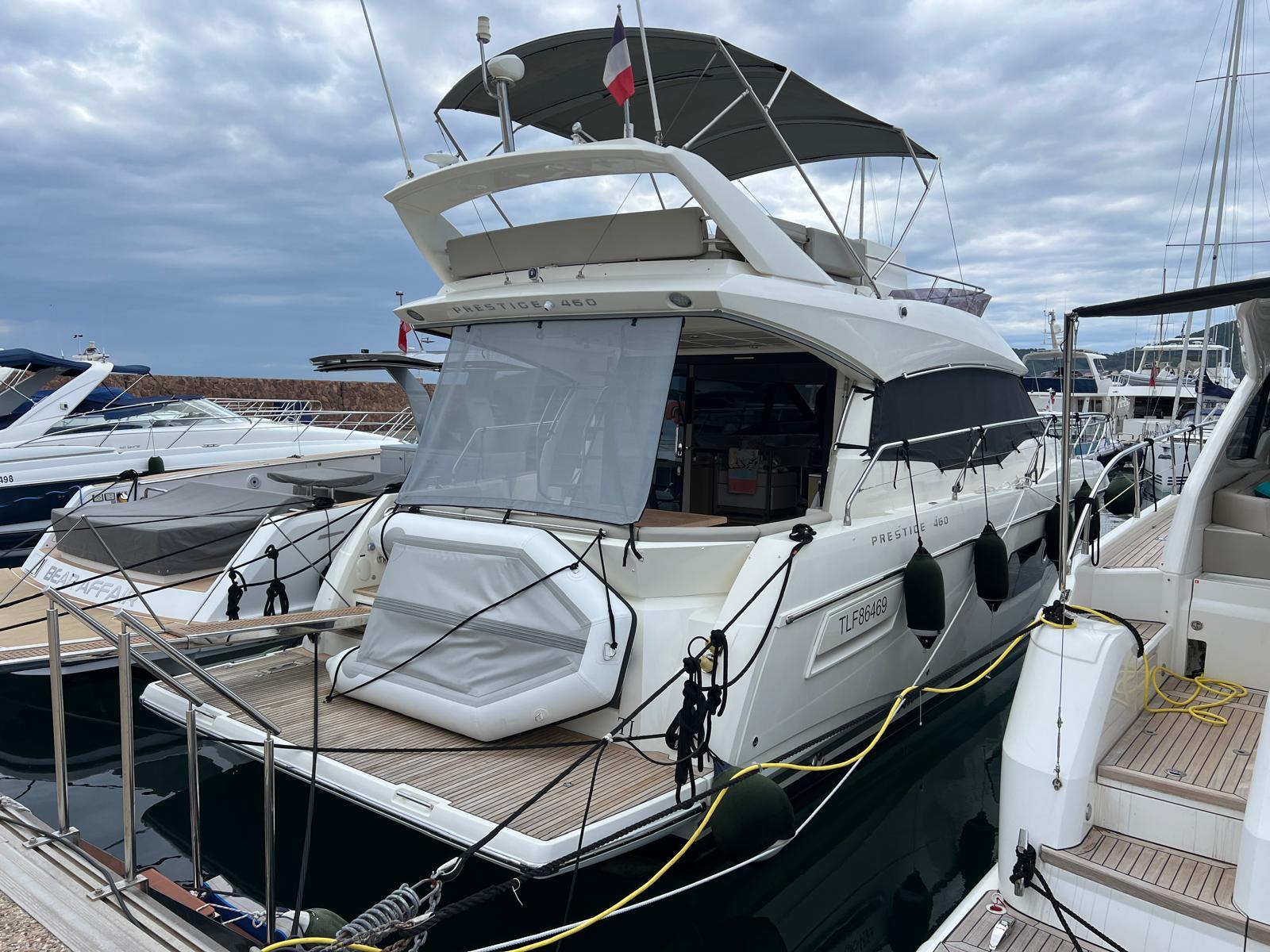 2019 Prestige 460