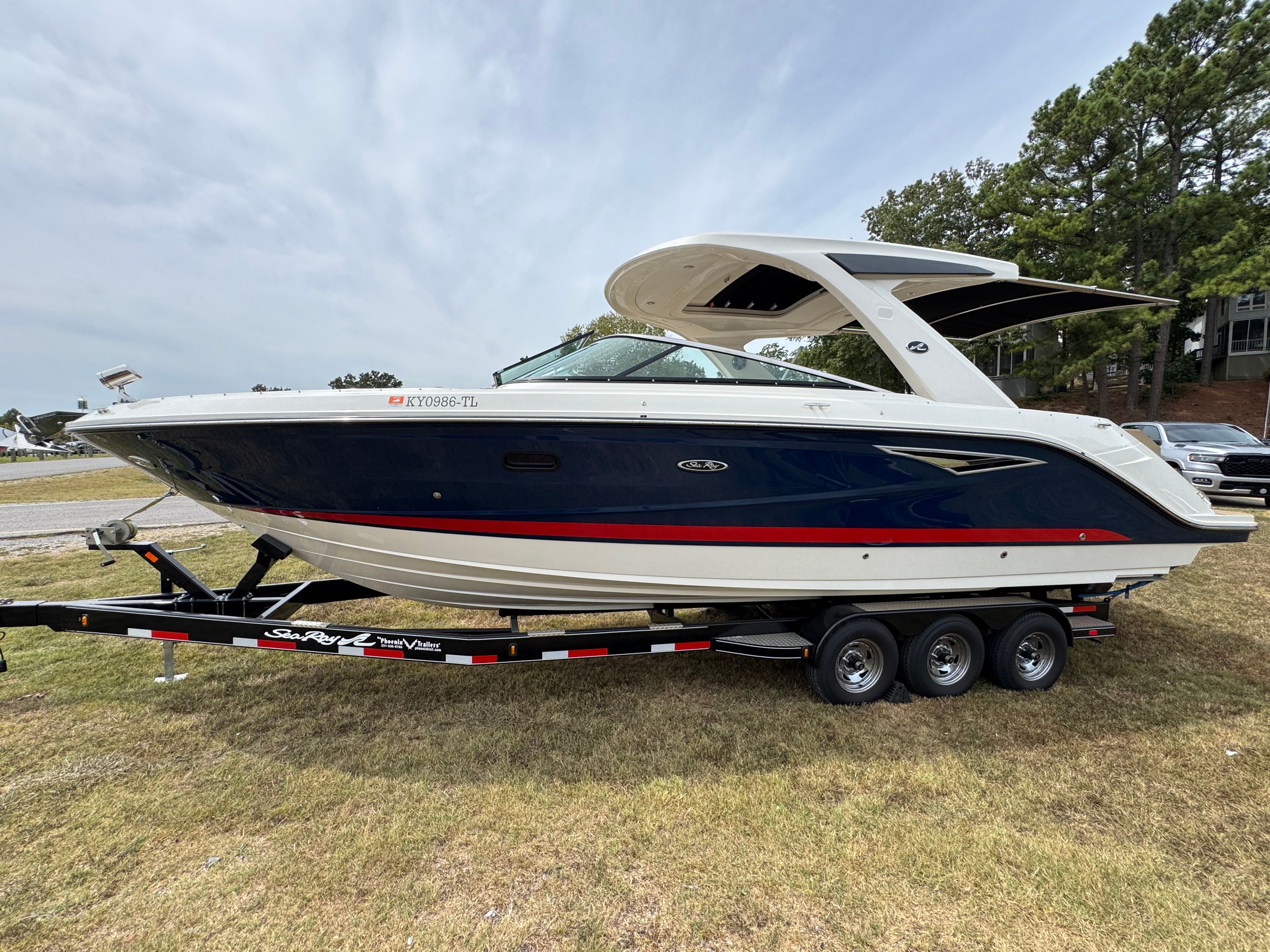2022 Sea Ray SLX 310