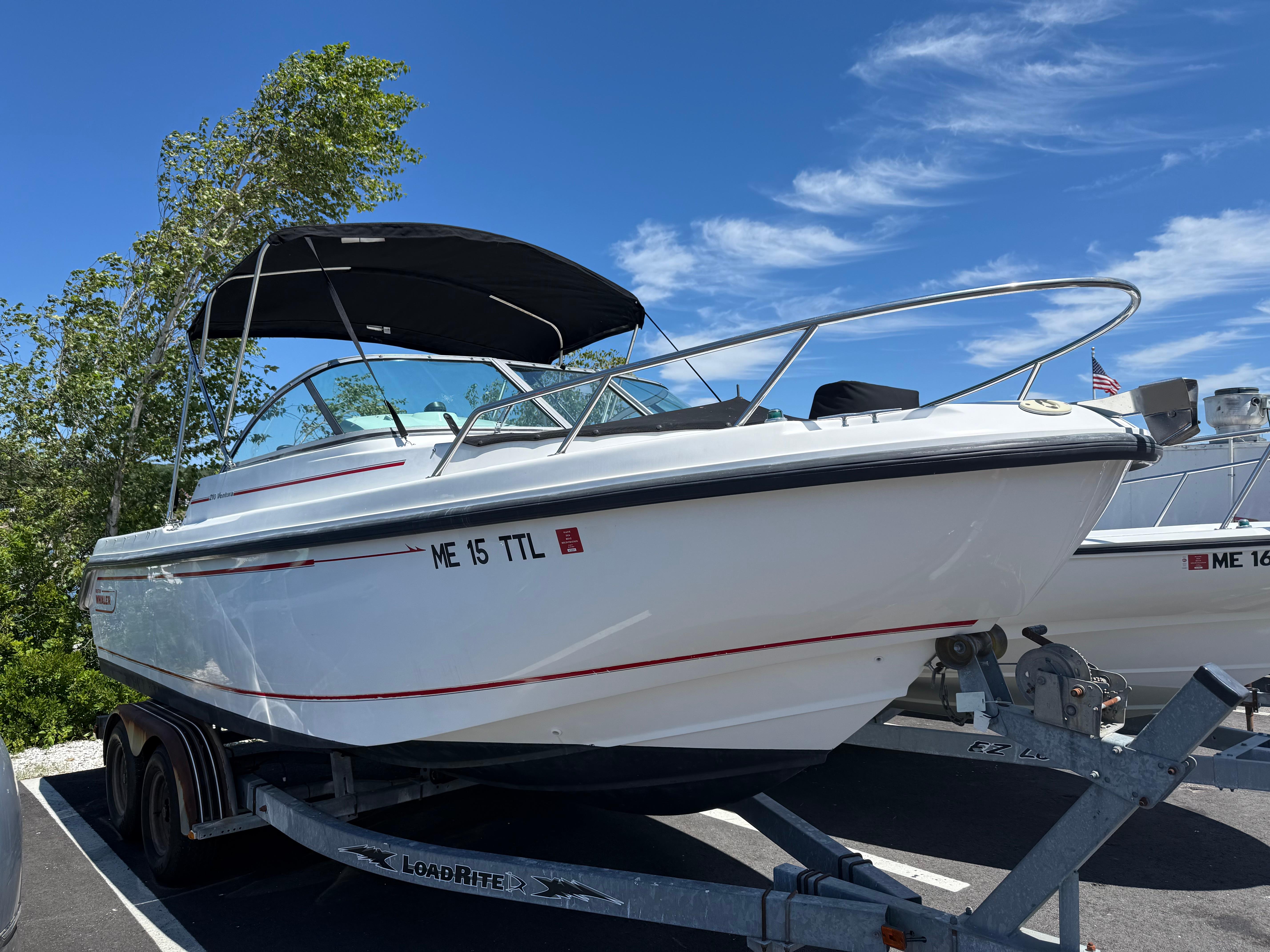 2004 Boston Whaler 210 Ventura